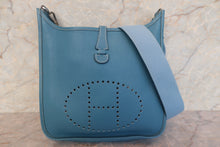 将图片加载到图库查看器,HERMES EVELYNE 2PM Clemence leather Blue jean □K刻印 Shoulder bag 700120171