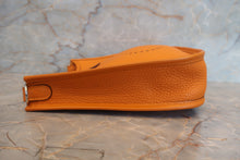 Load image into Gallery viewer, HERMES  EVELYNE TPM Clemence leather Orange C Engraving Shoulder bag 700090048