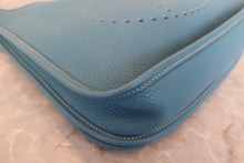 将图片加载到图库查看器,HERMES EVELYNE 2PM Clemence leather Blue jean □K刻印 Shoulder bag 700120171