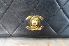 Load image into Gallery viewer, CHANEL Mini matelasse chain shoulder bag Lambskin Black/Gold hadware Shoulder bag 600120026