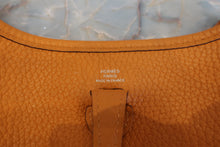 将图片加载到图库查看器,HERMES EVELYNE TPM Clemence leather Orange C刻印 Shoulder bag 700090048
