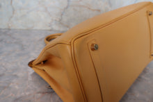 Load image into Gallery viewer, HERMES BIRKIN 35 Graine Couchevel leather Jaune □D Engraving Hand bag 700030253
