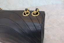 Load image into Gallery viewer, CHANEL chain shoulder bag Lambskin Black/Gold hadware Shoulder bag 800030128