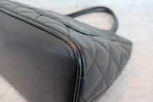 Load image into Gallery viewer, CHANEL Medallion Tote Caviar skin Black/Silver hadware Tote bag 700060203