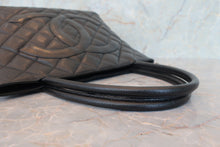 Load image into Gallery viewer, CHANEL Medallion Tote Caviar skin Black/Silver hadware Tote bag 700060203