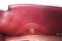 Load image into Gallery viewer, CHANEL Mini matelasse chain shoulder bag Lambskin Black/Gold hadware Shoulder bag 600120026