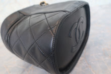 將圖片載入圖庫檢視器 CHANEL/シャネル マトラッセフリンジチェーンショルダーバッグ ラムスキン ブラック/ゴールド金具 ショルダーバッグ 700120256