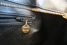 將圖片載入圖庫檢視器 CHANEL/シャネル 復刻トート キャビアスキン ブラック/ゴールド金具 トートバッグ 700090015