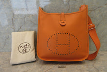 將圖片載入圖庫檢視器 HERMES/エルメス エブリン3PM ヴォーエプソン オレンジ □N刻印 ショルダーバッグ 700090119