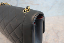 將圖片載入圖庫檢視器 CHANEL/シャネル ダイアナマトラッセチェーンショルダーバッグ ラムスキン ブラック/ゴールド金具 ショルダーバッグ 700090012