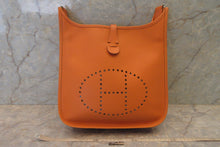 將圖片載入圖庫檢視器 HERMES/エルメス エブリン3PM ヴォーエプソン オレンジ □N刻印 ショルダーバッグ 700090119