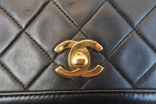将图片加载到图库查看器,CHANEL/香奈儿 CF 链条包 羊皮 Black/Gold hadware(黑色/金色金属) 肩背包 700120196