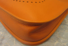 將圖片載入圖庫檢視器 HERMES/エルメス エブリン3PM ヴォーエプソン オレンジ □N刻印 ショルダーバッグ 700090119