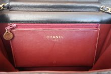 画像をギャラリービューアに読み込む, CHANEL/シャネル マトラッセプッシュロックチェーンショルダーバッグ ラムスキン ブラック/ゴールド金具 ショルダーバッグ 800080180