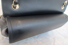 将图片加载到图库查看器,CHANEL/香奈儿 中号CF 双盖 双链条包 羊皮 Black/Gold hadware(黑色/金色金属) 肩背包 800010203