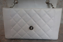 将图片加载到图库查看器,CHANEL/香奈儿 戴妃 CF 链条包 羊皮 White/Silver hadware(白色/银色金属) 肩背包 800030064