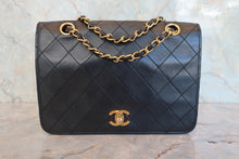画像をギャラリービューアに読み込む, CHANEL/シャネル マトラッセチェーンショルダーバッグ ラムスキン ブラック/ゴールド金具 ショルダーバッグ 800050004