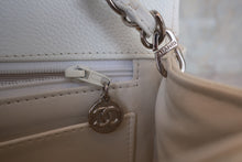 将图片加载到图库查看器,CHANEL/香奈儿 戴妃 CF 链条包 羊皮 White/Silver hadware(白色/银色金属) 肩背包 800030064