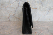 Load image into Gallery viewer, CHANEL Camelia Chain wallet Lambskin Black/Gold hadware Shoulder bag 700050193