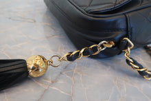 将图片加载到图库查看器,CHANEL/香奈儿 CF 流苏 链条 肩背包 羊皮 Black/Gold hadware(黑色/金色金属) 肩背包 700120216