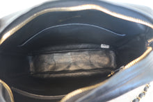 将图片加载到图库查看器,CHANEL/香奈儿 CF 流苏 链条 肩背包 羊皮 Black/Gold hadware(黑色/金色金属) 肩背包 700120216