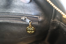 将图片加载到图库查看器,CHANEL/香奈儿 CF 流苏 链条 肩背包 羊皮 Black/Gold hadware(黑色/金色金属) 肩背包 700120216