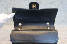 Load image into Gallery viewer, CHANEL Matelasse double flap double chain shoulder bag Lambskin Black/Gold hadware Shoulder bag 700090025
