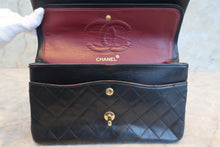 Load image into Gallery viewer, CHANEL Matelasse double flap double chain shoulder bag Lambskin Black/Gold hadware Shoulder bag 700090025