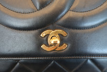 画像をギャラリービューアに読み込む, CHANEL/シャネル ココマークチェーンショルダーバッグ ラムスキン ブラック/ゴールド金具 ショルダーバッグ 700110127