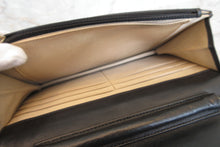 Load image into Gallery viewer, CHANEL Camelia Chain wallet Lambskin Black/Gold hadware Shoulder bag 700050193