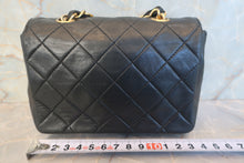 將圖片載入圖庫檢視器 CHANEL/シャネル ミニマトラッセチェーンショルダーバッグ ラムスキン ブラック/ゴールド金具 ショルダーバッグ 700120257