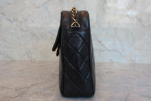 Load image into Gallery viewer, CHANEL Matelasse fringe chain shoulder bag Lambskin Black/Gold hadware Shoulder bag 800040119