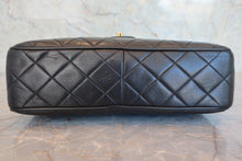 Load image into Gallery viewer, CHANEL Matelasse fringe chain shoulder bag Lambskin Black/Gold hadware Shoulder bag 800040119
