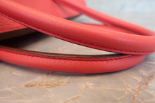 Load image into Gallery viewer, HERMES BIRKIN 35 Clemence leather Bougainvillier □N Engraving Hand bag 700080007