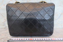 画像をギャラリービューアに読み込む, CHANEL/シャネル ミニマトラッセシングルフラップチェーンショルダーバッグ ラムスキン ブラック/ゴールド金具 ショルダーバッグ 700110115