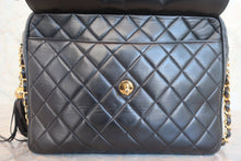 Load image into Gallery viewer, CHANEL Matelasse fringe chain shoulder bag Lambskin Black/Gold hadware Shoulder bag 800040119