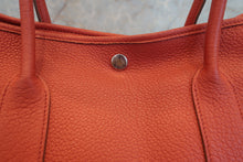 将图片加载到图库查看器,HERMES GARDEN PARTY PM Negonda leather Rouge duchesse □R刻印 Tote bag 700100089