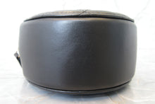 Load image into Gallery viewer, CHANEL Matelasse round chain shoulder bag Lambskin Black/Gold hadware Shoulder bag 700090130