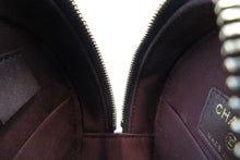 Load image into Gallery viewer, CHANEL Matelasse round chain shoulder bag Lambskin Black/Gold hadware Shoulder bag 700090130