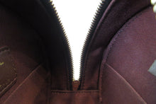 Load image into Gallery viewer, CHANEL Matelasse round chain shoulder bag Lambskin Black/Gold hadware Shoulder bag 700090130