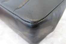 將圖片載入圖庫檢視器 CHANEL/シャネル マドモアゼルチェーンショルダーバッグ ラムスキン ブラック/ゴールド金具 700090124