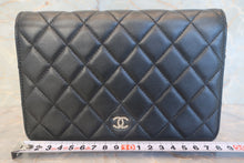 將圖片載入圖庫檢視器 CHANEL/シャネル マトラッセチェーンウォレット ラムスキン ブラック/ゴールド金具 ショルダーバッグ 700120156