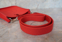 Load image into Gallery viewer, HERMES  EVELYNE TPM Clemence leather Rouge de Coeur D Engraving Shoulder bag 700100105
