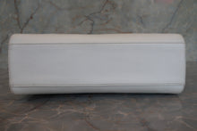 Load image into Gallery viewer, CHANEL Matelasse Trapezoid Hand bag Caviar skin/Plastic White/Gold hadware Hand bag500050069