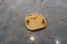 Load image into Gallery viewer, CHANEL Diamond shape Brooch Gold plate Gold Brooch 600050095