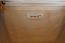 Load image into Gallery viewer, CHANEL Matelasse Trapezoid Hand bag Caviar skin/Plastic White/Gold hadware Hand bag500050069