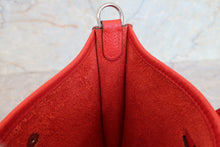 Load image into Gallery viewer, HERMES  EVELYNE TPM Clemence leather Rouge de Coeur D Engraving Shoulder bag 700100105
