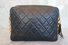 Load image into Gallery viewer, CHANEL Matelasse fringe chain shoulder bag Lambskin Black/Gold hadware Shoulder bag 800040140