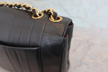 画像をギャラリービューアに読み込む, CHANEL/シャネル マドモアゼルチェーンショルダーバッグ ラムスキン ブラック/ゴールド金具 ショルダーバッグ 800060119