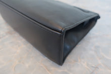 Load image into Gallery viewer, HERMES Pochette Kelly Gulliver leather Black □H Engraving Hand bag 700120221